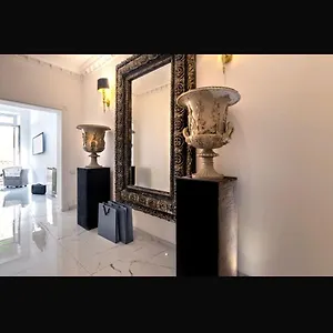 Bed & Breakfast Daphne Trevi, Rome